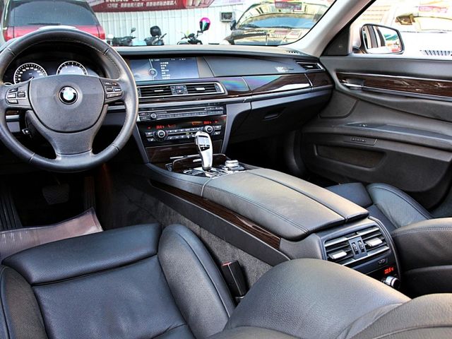 BMW/ 寶馬 740i  第10張相片