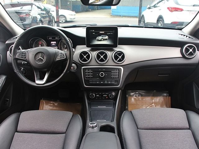 Mercedes-Benz/賓士 GLA180  第13張相片