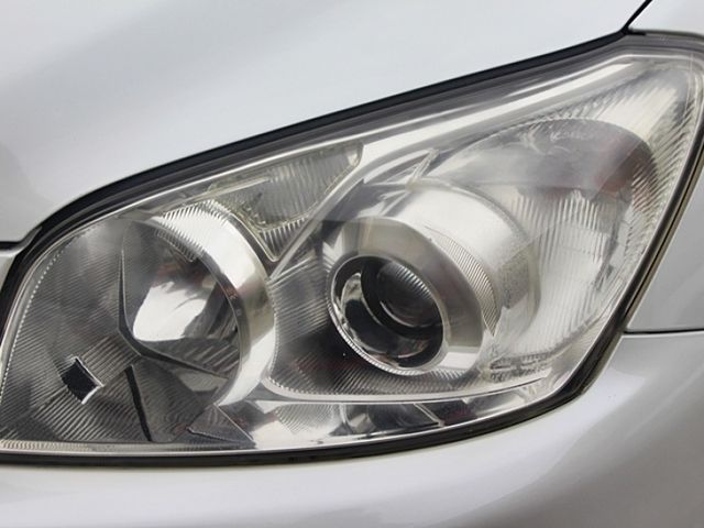 Toyota RAV4  第8張相片