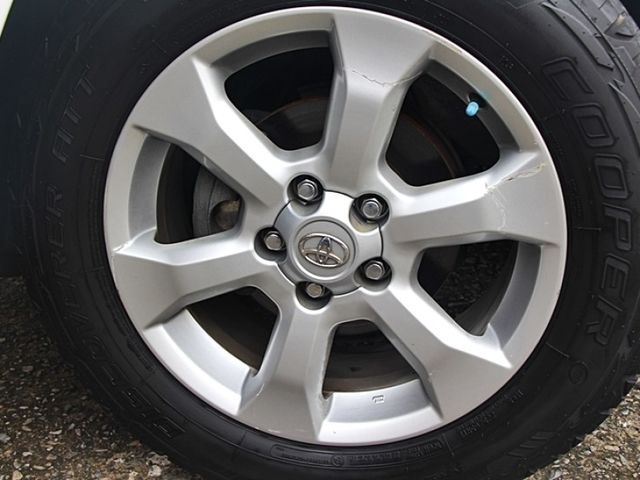 Toyota RAV4  第11張相片