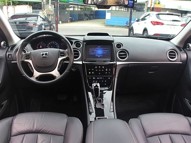 Luxgen U7 Turbo  第9張相片