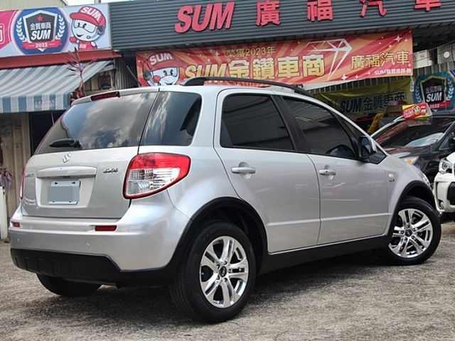 Suzuki SX4  第7張相片