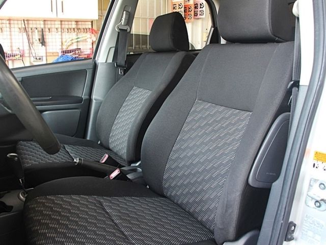 Suzuki SX4  第10張相片