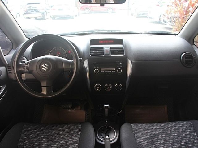 Suzuki SX4  第11張相片