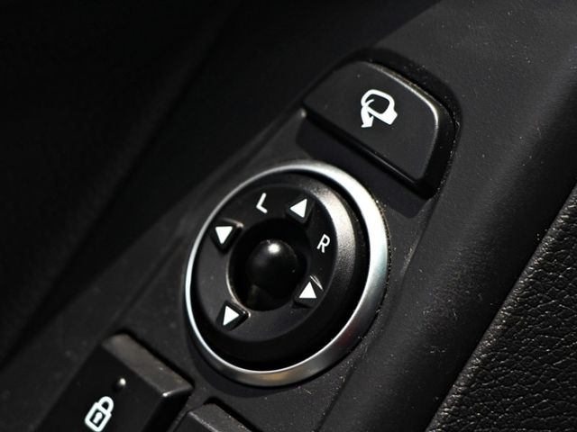 Hyundai Elantra  第3張相片