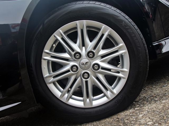 Mitsubishi Lancer  第7張相片
