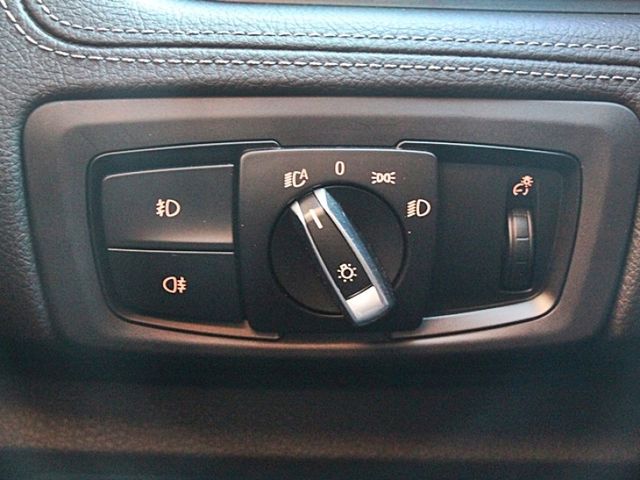 BMW/ 寶馬 218i  第2張相片