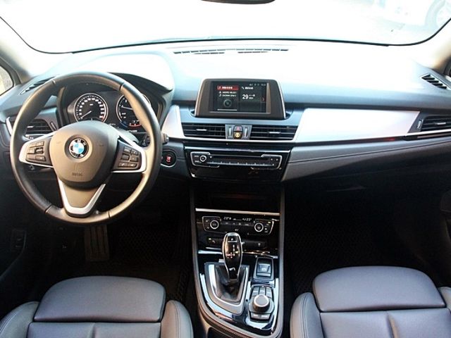 BMW/ 寶馬 218i  第11張相片