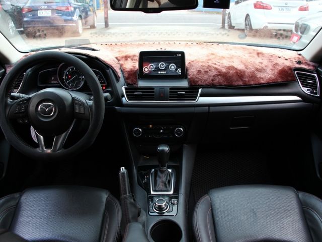Mazda Mazda3  第10張相片