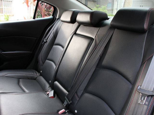 Mazda Mazda3  第12張相片