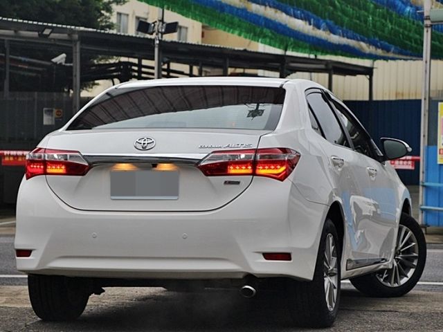 Toyota ALTIS  第2張相片