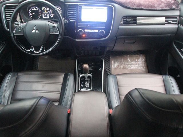 Mitsubishi Outlander  第8張相片