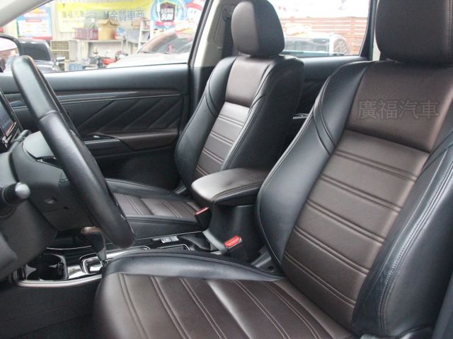 Mitsubishi Outlander  第9張相片