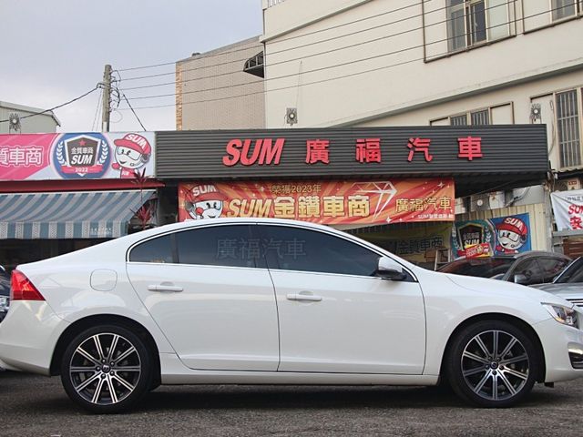 Volvo S60  第6張相片