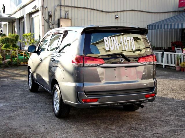 Mitsubishi Zinger  第4張相片