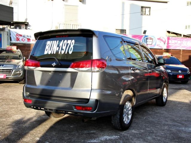 Mitsubishi Zinger  第7張相片