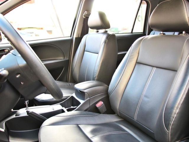 Mitsubishi Zinger  第12張相片