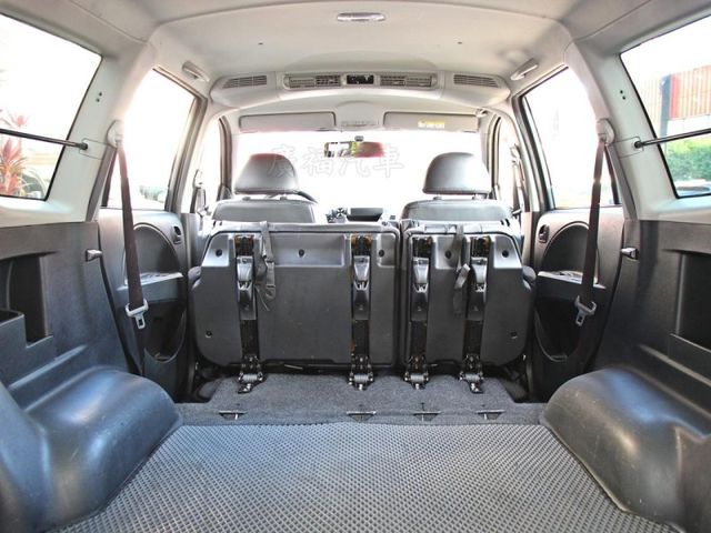Mitsubishi Zinger  第23張相片