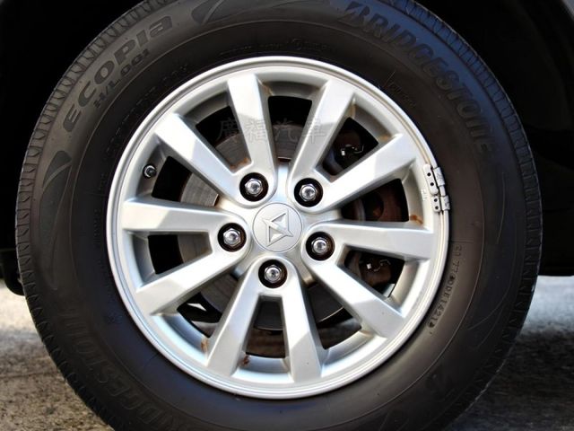 Mitsubishi Zinger  第24張相片