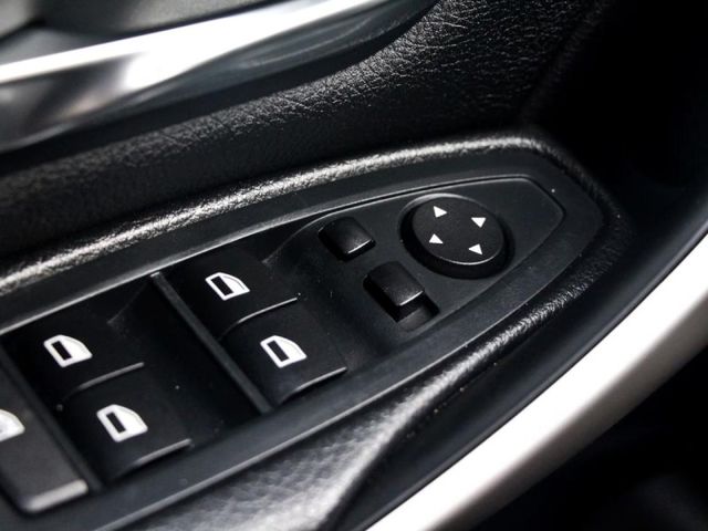 BMW/ 寶馬 318d  第19張相片