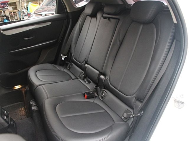 BMW/ 寶馬 218i  第11張相片