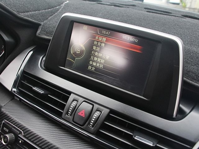 BMW/ 寶馬 218i  第13張相片