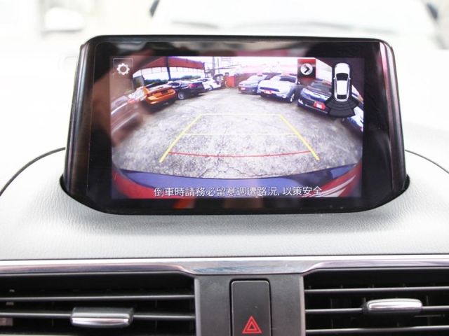 Mazda Mazda3  第16張相片