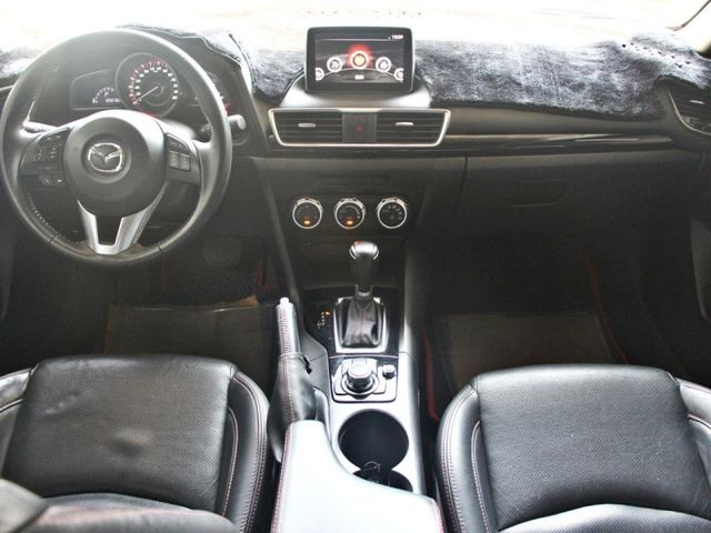 Mazda Mazda3  第8張相片