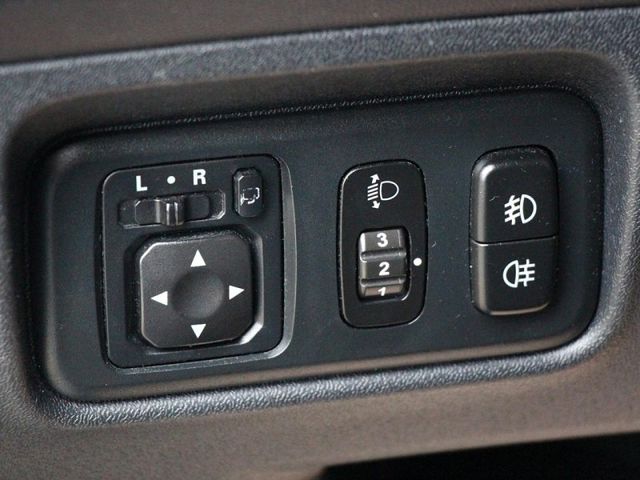 Mitsubishi Colt Plus  第11張相片