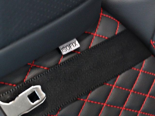 Mitsubishi Lancer  第18張相片