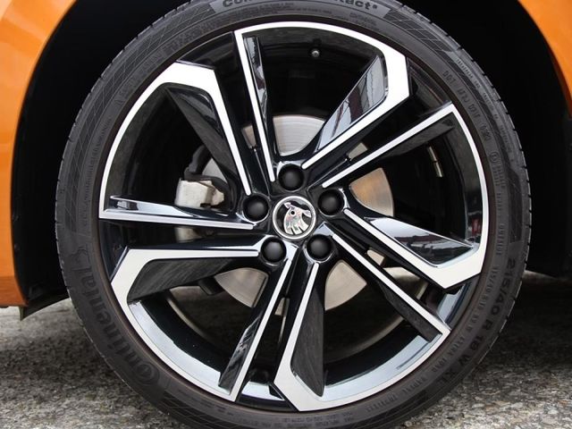 Skoda Fabia  第9張相片