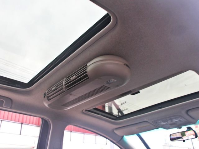 Toyota Wish  第10張相片