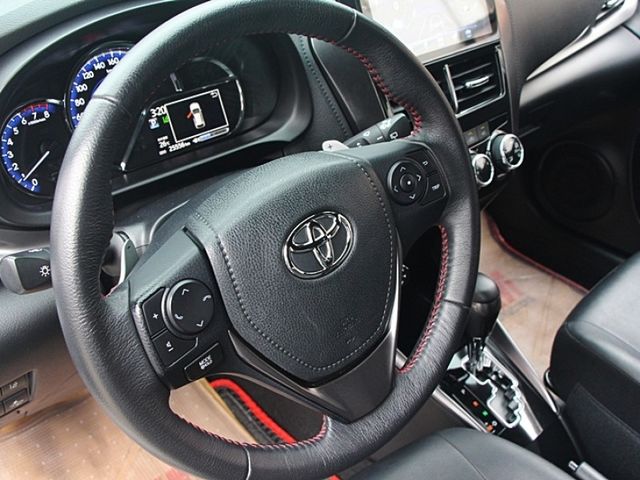 Toyota Yaris  第8張相片