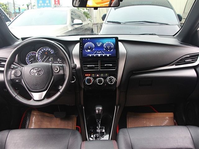 Toyota Yaris  第9張相片