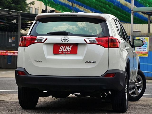 Toyota RAV4  第3張相片