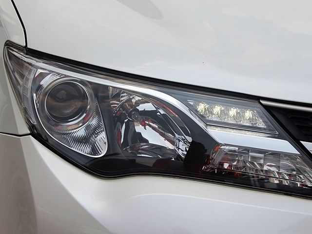 Toyota RAV4  第16張相片
