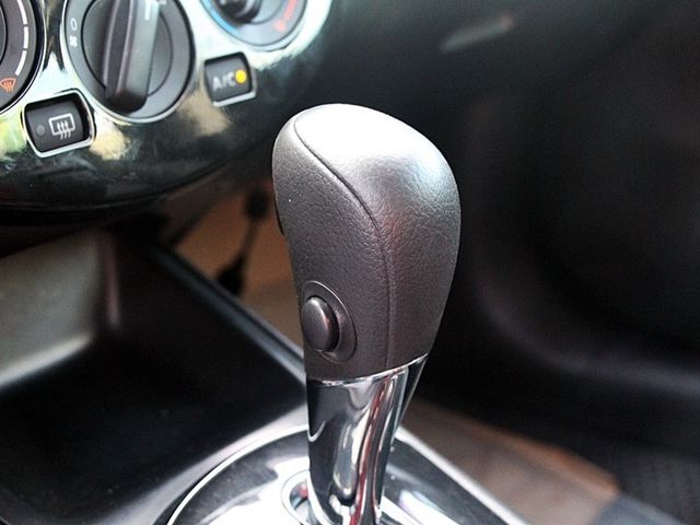 Nissan Tiida  第15張相片