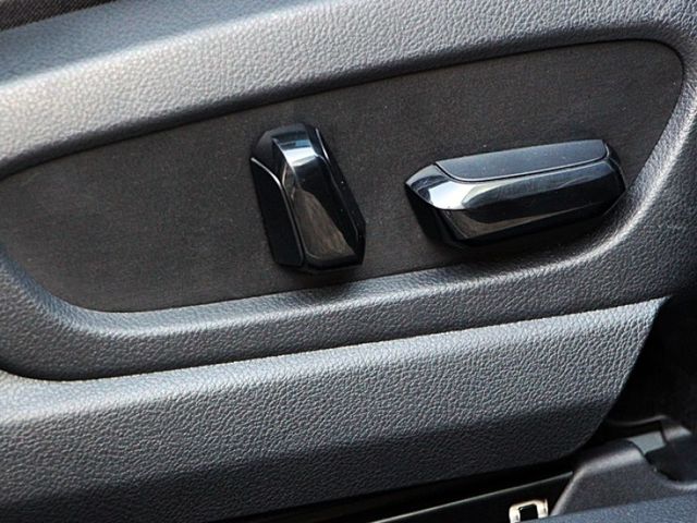 Lexus UX  第12張相片