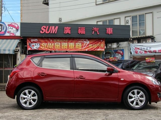 Nissan Tiida  第7張相片