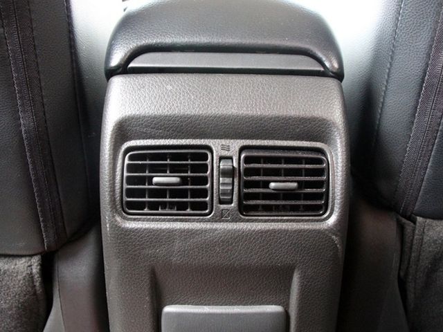 Nissan Tiida  第16張相片