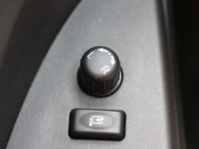 Nissan Tiida  第17張相片