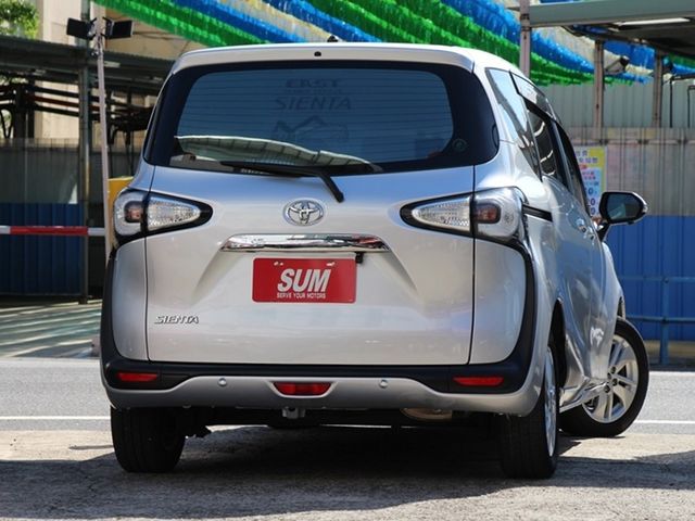 Toyota SIENTA  第2張相片