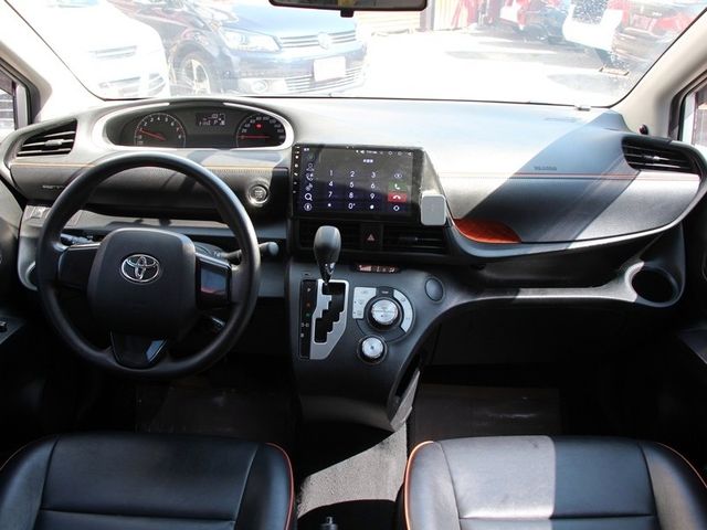 Toyota SIENTA  第9張相片