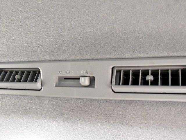 Toyota SIENTA  第17張相片