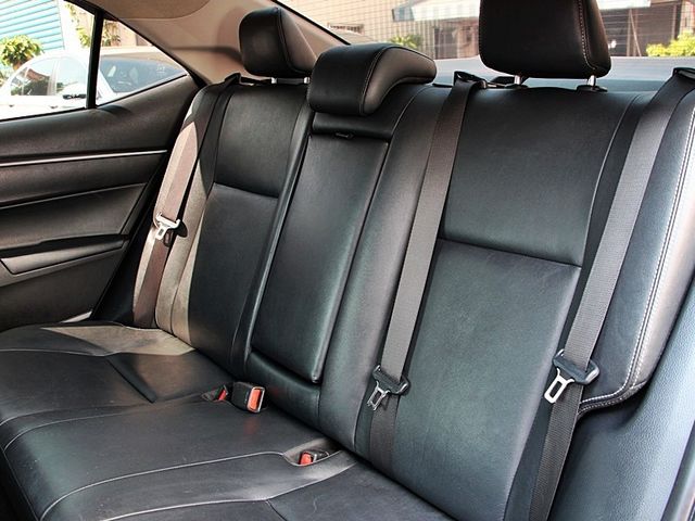 Toyota ALTIS  第7張相片