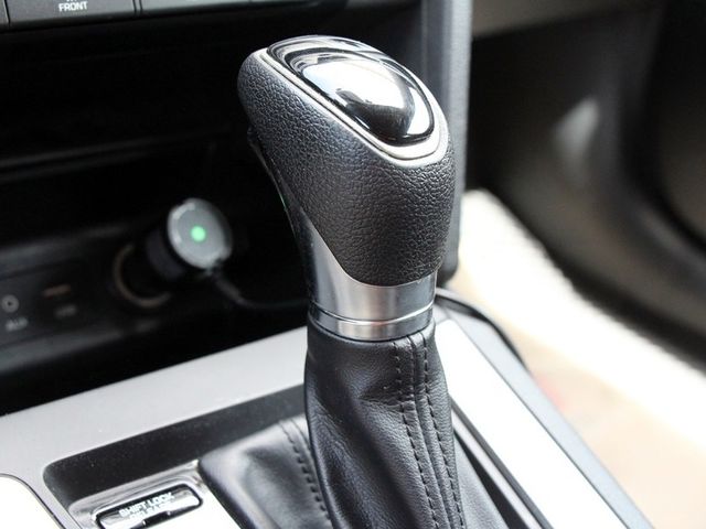 Hyundai Elantra  第9張相片