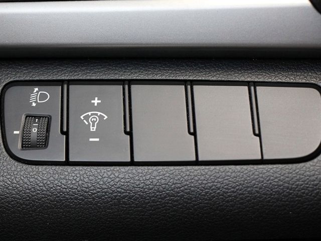 Hyundai Elantra  第15張相片