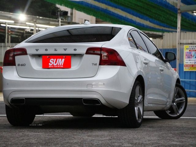 Volvo S60  第3張相片