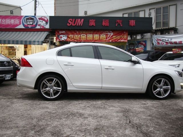 Volvo S60  第4張相片