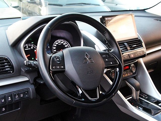 Mitsubishi Eclipse Cross  第8張相片